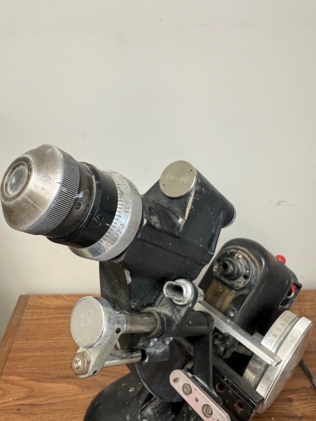 Bausch & Lomb 21-65-70 Lensmeter