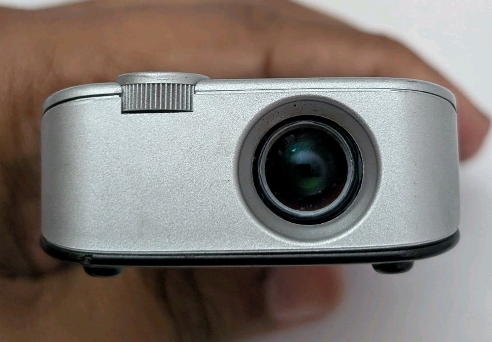 3M Micro Professional Projector MPro110 TESTED & WORKING No VGA CABLE