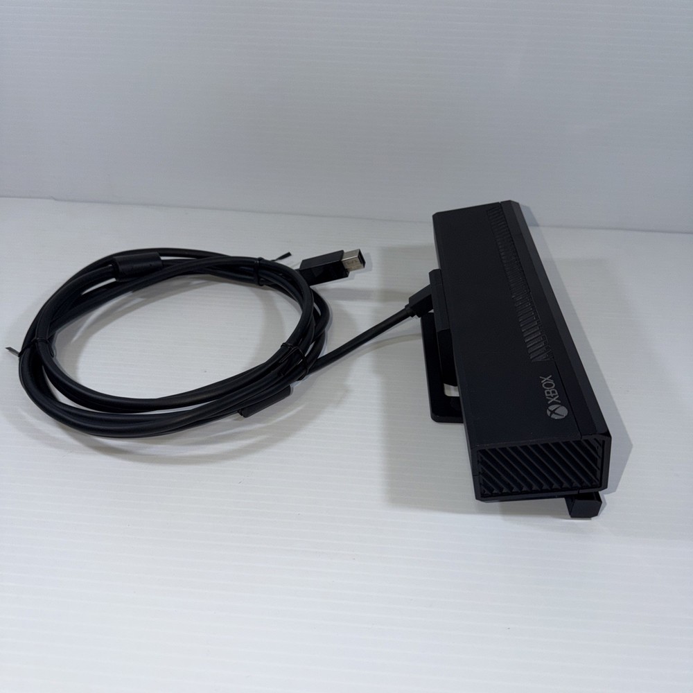 Microsoft Xbox One Kinect Sensor Model 1520 V2 Genuine OEM Motion Camera *Used*