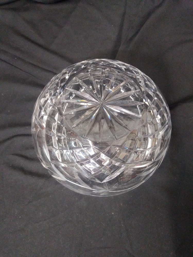 GLASS FRUIT BOWL