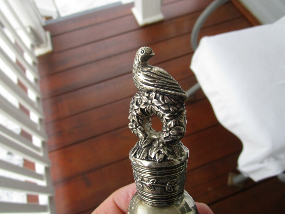 2000 Silverplated [Dove on Wreath] Christmas Bell ~NICE!!!