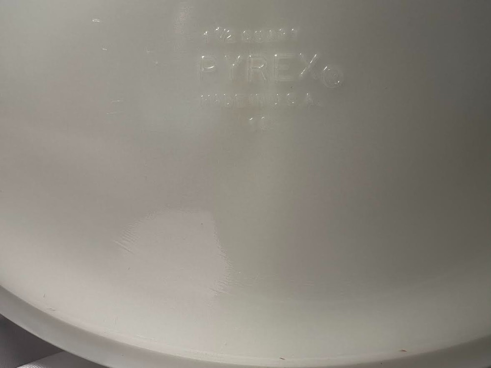 Pyrex Compass devided No Lid