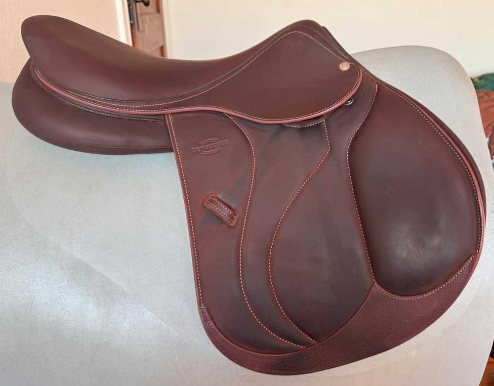 18" Devoucoux Biarritz O Saddle - 2023 - 2A - Full Buffalo - MINT!