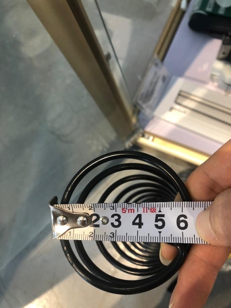 Wall mounted Vending Machine with touchscreen