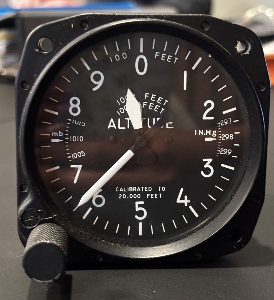 United Instruments Altimeter - PN: 5934D-3