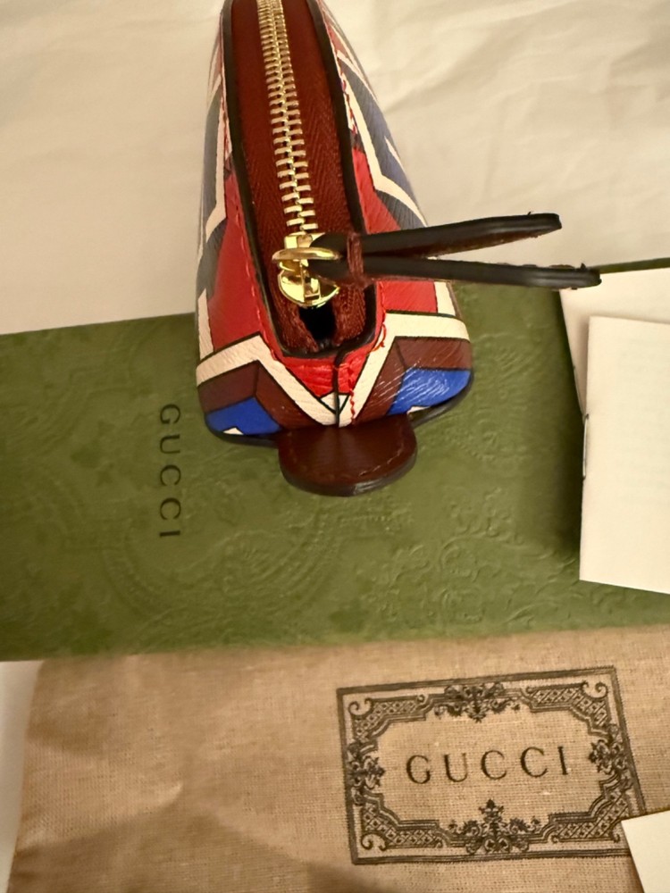 Gucci Pencil Case Pouch with Geometric “G” Gucci Logo 💝