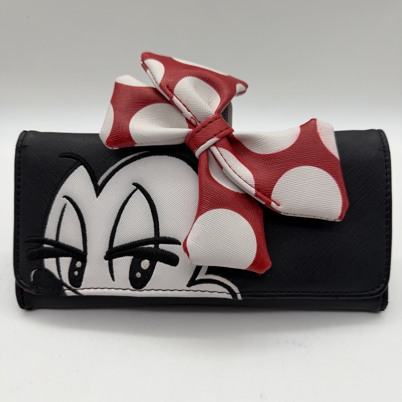 Loungefly Disney Parks Minnie Mouse All About The Bow Wallet NWT