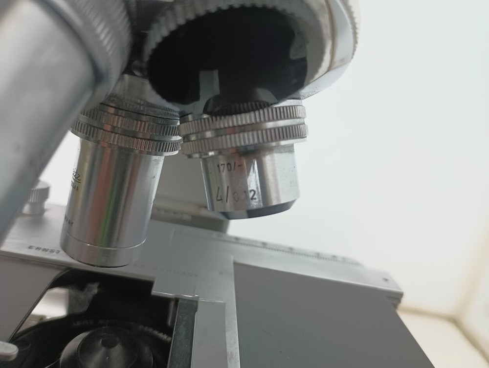 Vintage Leitz Wetzlar Dialux Microscope