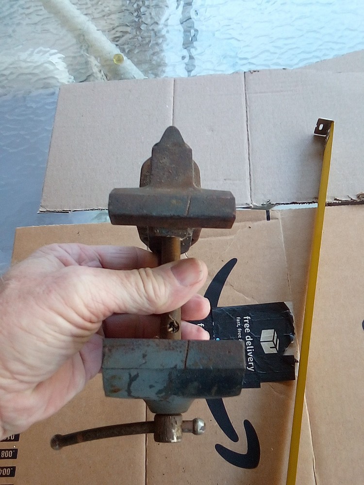 Milwauwee Small Bench Vise
