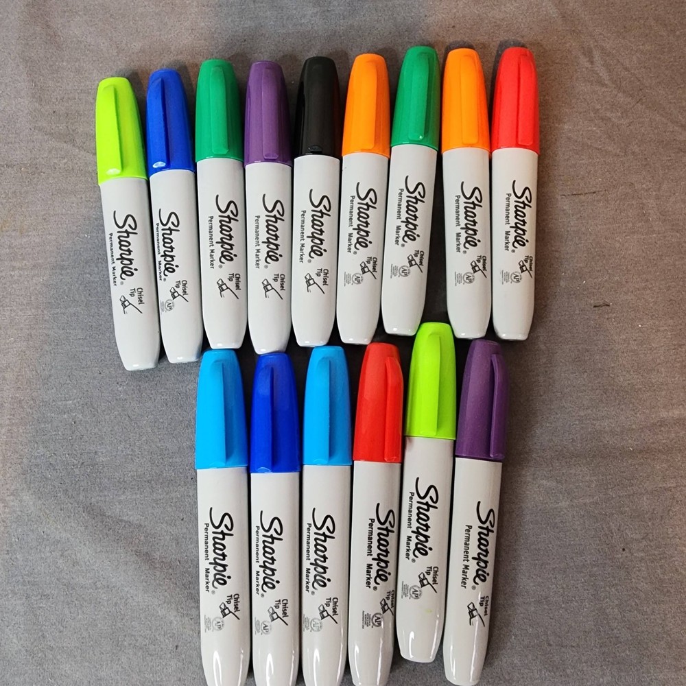 Sharpie Markers: 15ct Permanent Marker Lot: Chisel Tip MULTI-COLOR