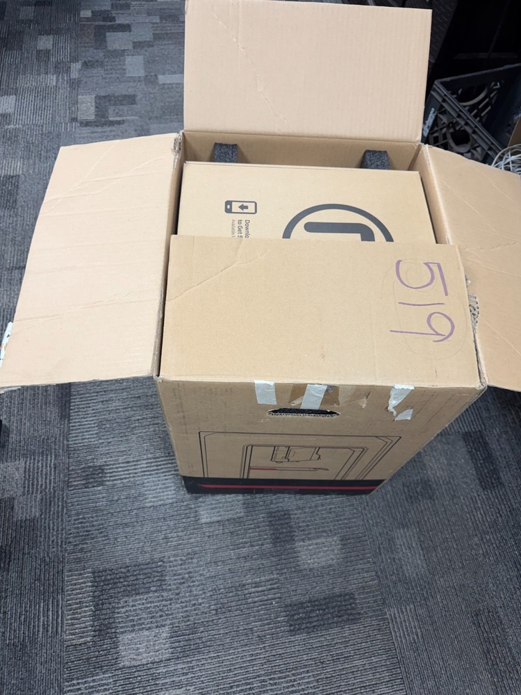 MAKERBOT Replicator Mini 3d Printer Model PAAW45, ENTRY LEVEL, NO FILAMENT INC