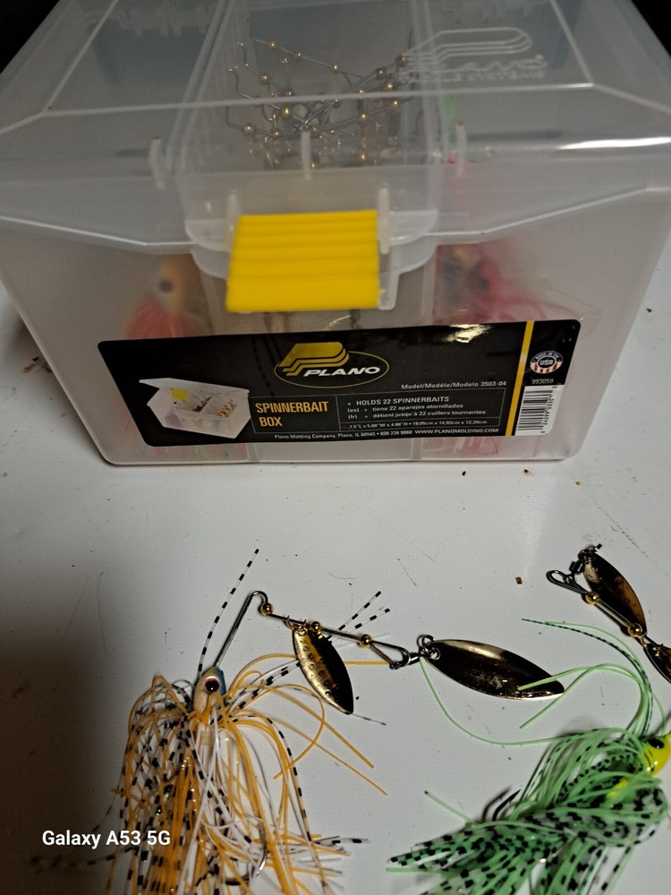 Plano Spinner Bait Box With 12 Different Spinner Baits