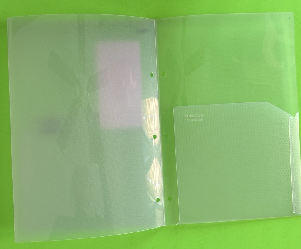 Five Star DuraShield Antimicrobial Partition Folder Clear 2 Pockets NEW 2 Count