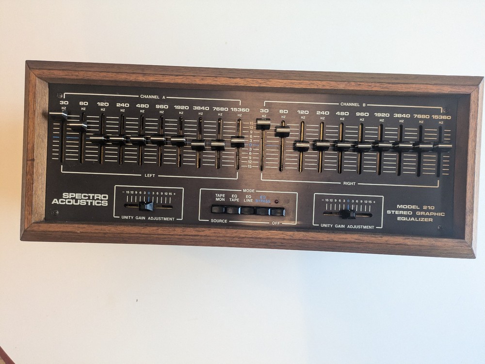 Spectro Acoustics Model 210 Equalizer - Sold as is