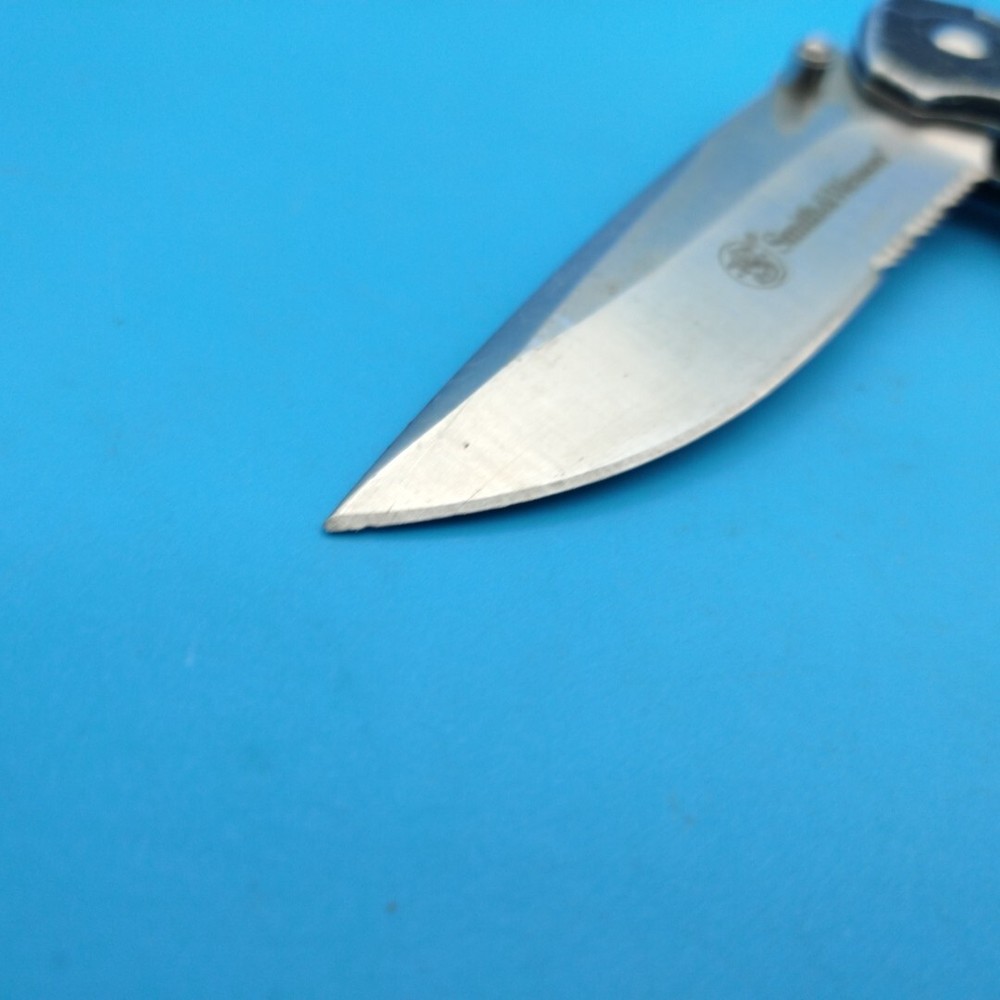 SMITH & WESSON SW607S Pocket Knife c
