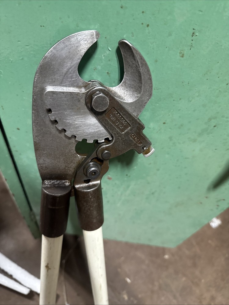 GREENLEE 708 - RATCHETING CABLE CUTTER ELECTRICAL