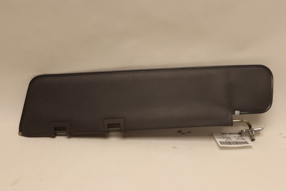 2008-2017 FREIGHTLINER CASCADIA 125 EVOLUTION RIGHT PASSENGER SUN VISOR OEM