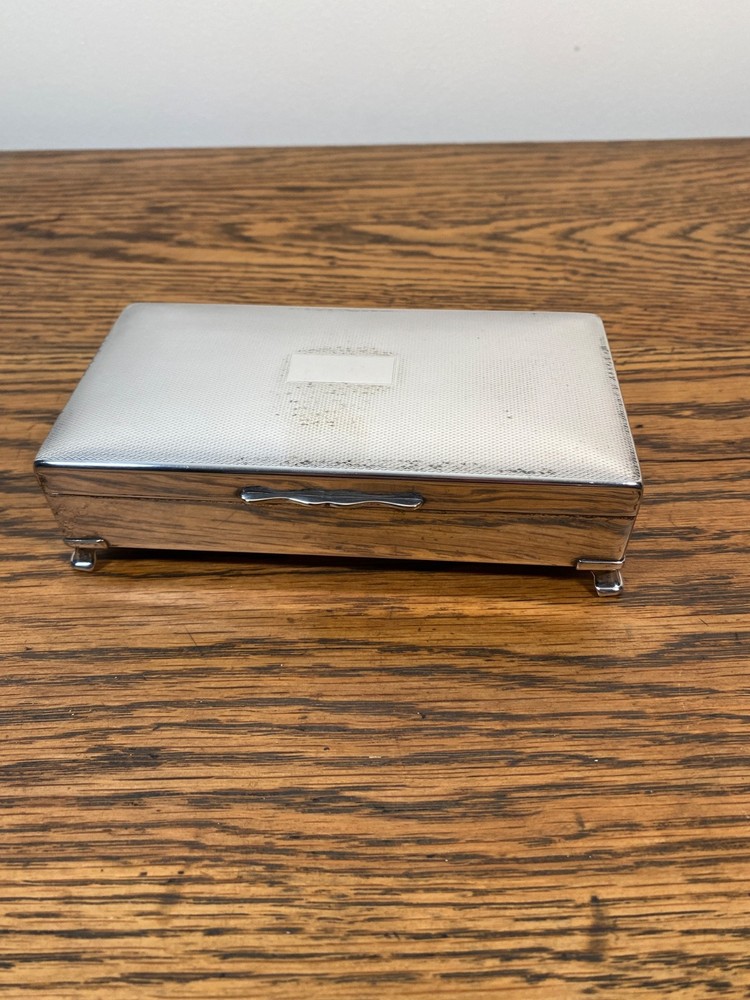 ANTIQUE ARISTOCRAT SILVER PLATE CIGARETTE TABLE TOP MACHINE TOP CASE BOX