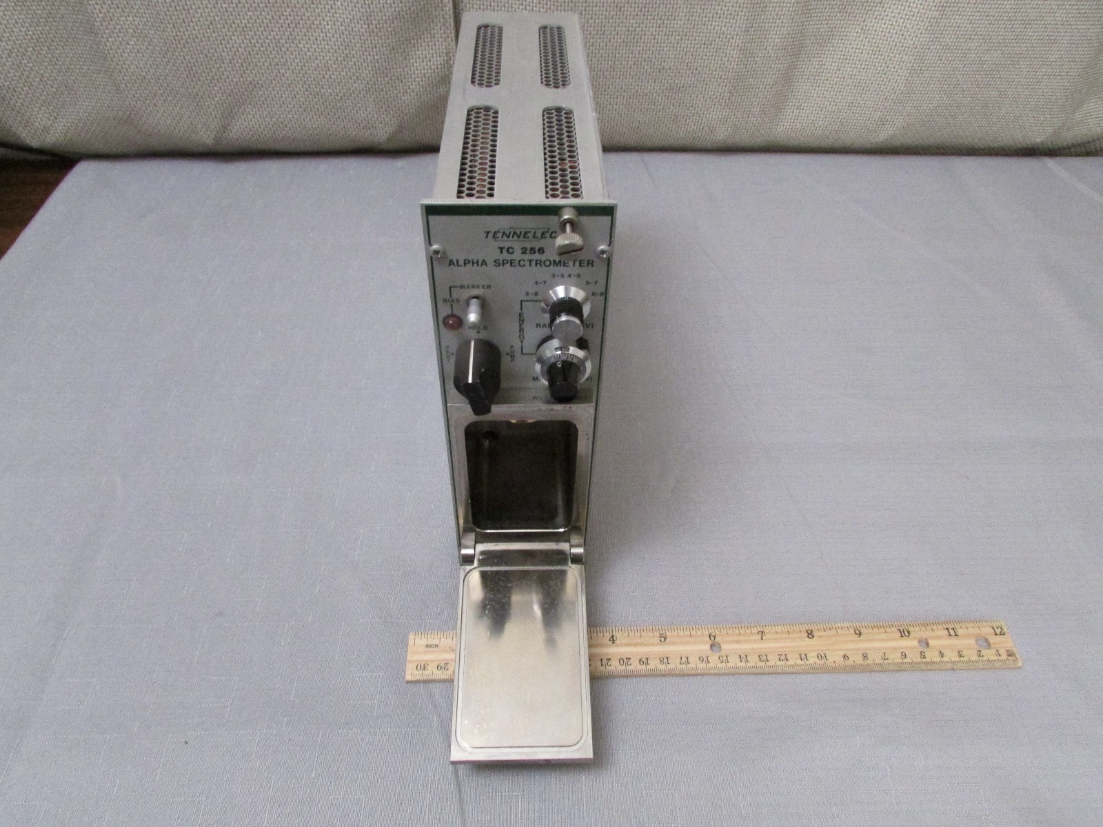 Tennelec TC 256 Alpha Spectrometer NIM BIN Used Good Really Clean