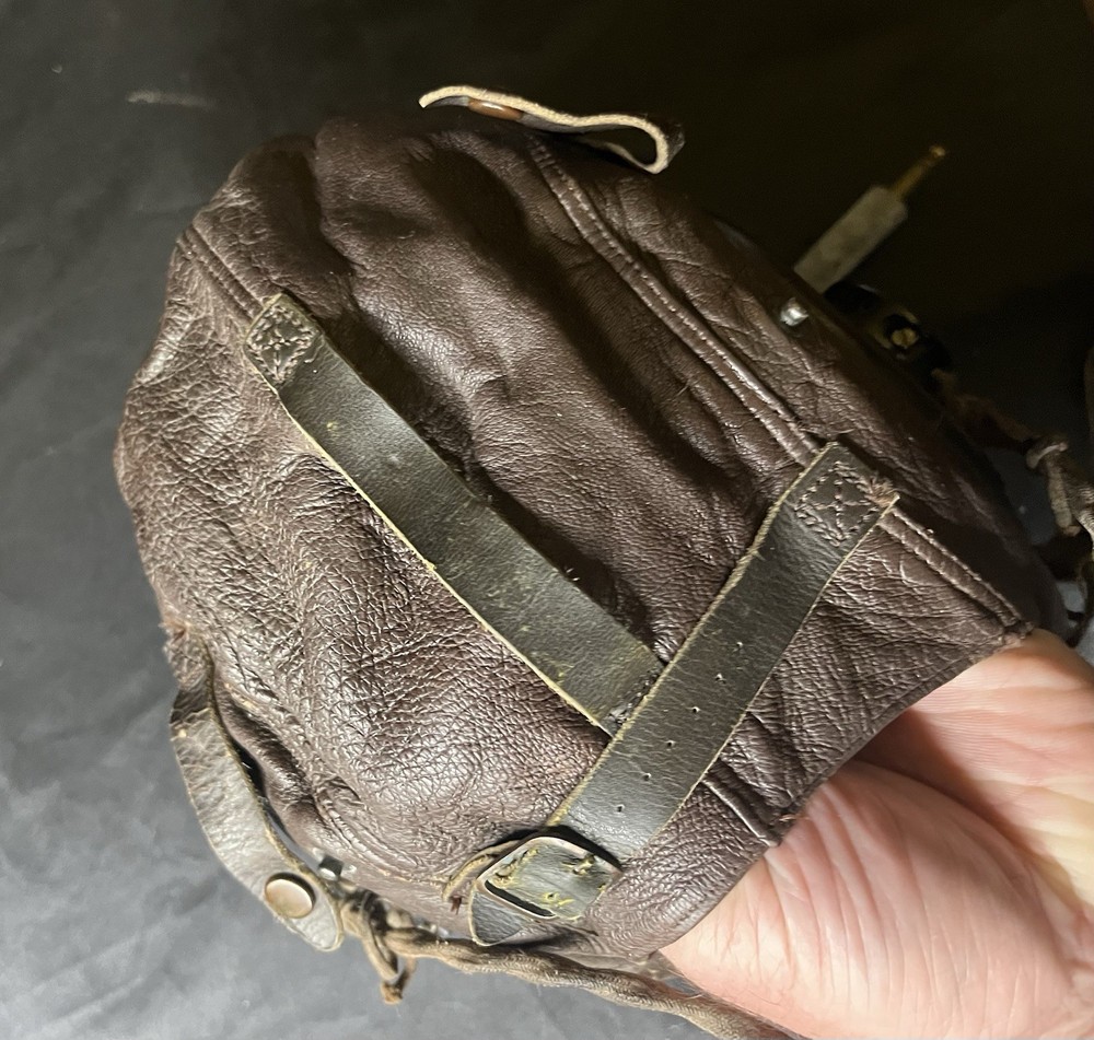 A-11 ARMY AIR FORCE WWII FLYING HELMET MEDIUM