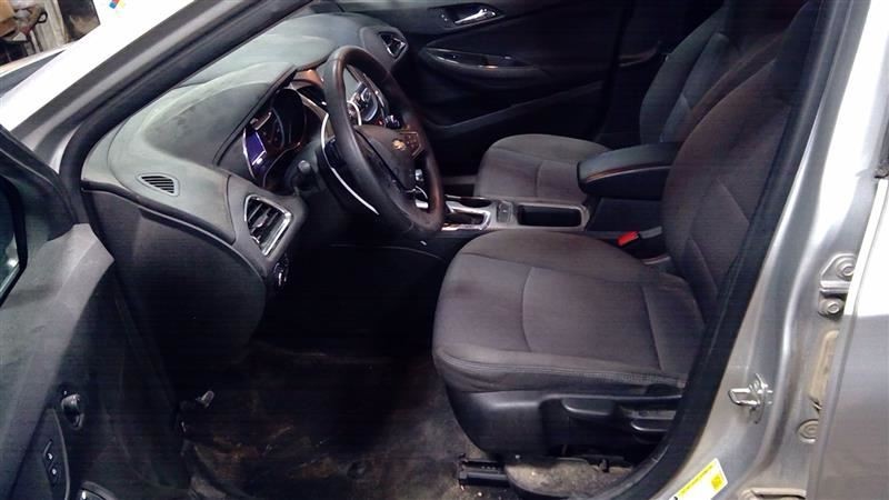 *LOCAL PICKUP ONLY* Driver Quarter Panel Hatchback Without Rs Package Fits 17-19