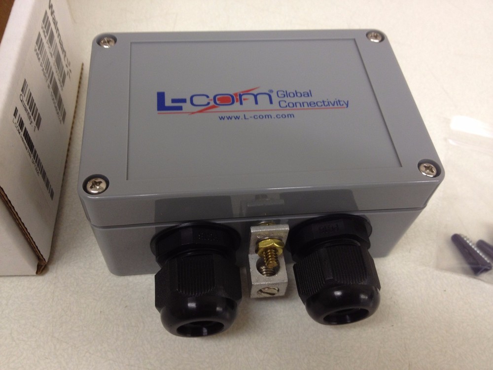 NEW L-Com CAT5e Weatherproof Lightning Surge Protector SP73925
