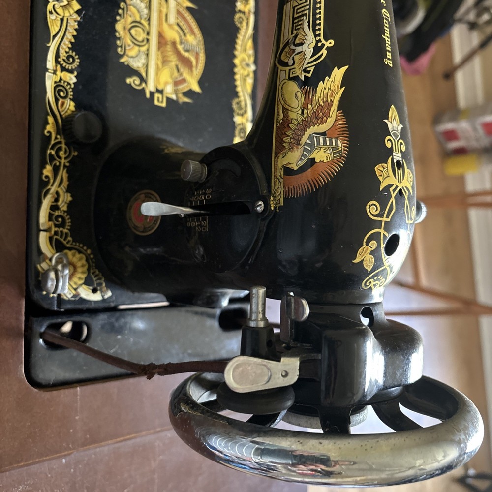 1973 Singer Phenix Sewing Machine