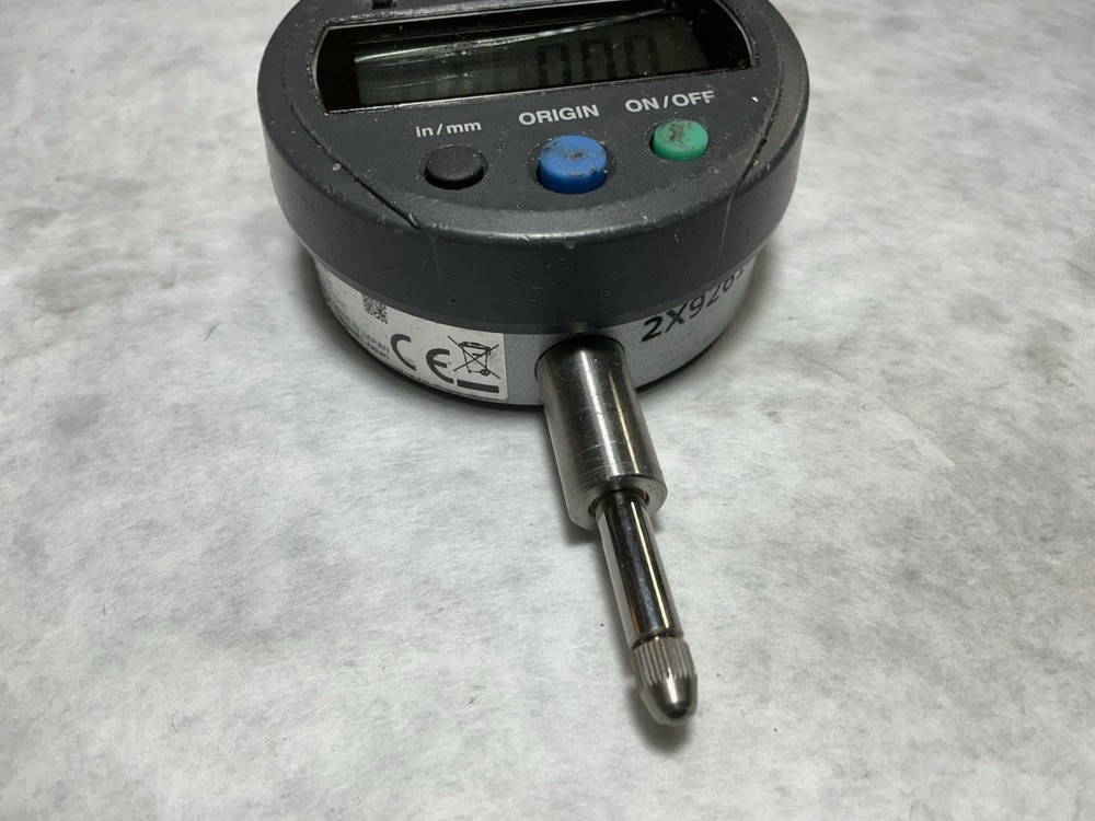 Nice Mitutoyo Electronic Indicator Model 543-783B Cracked Screen