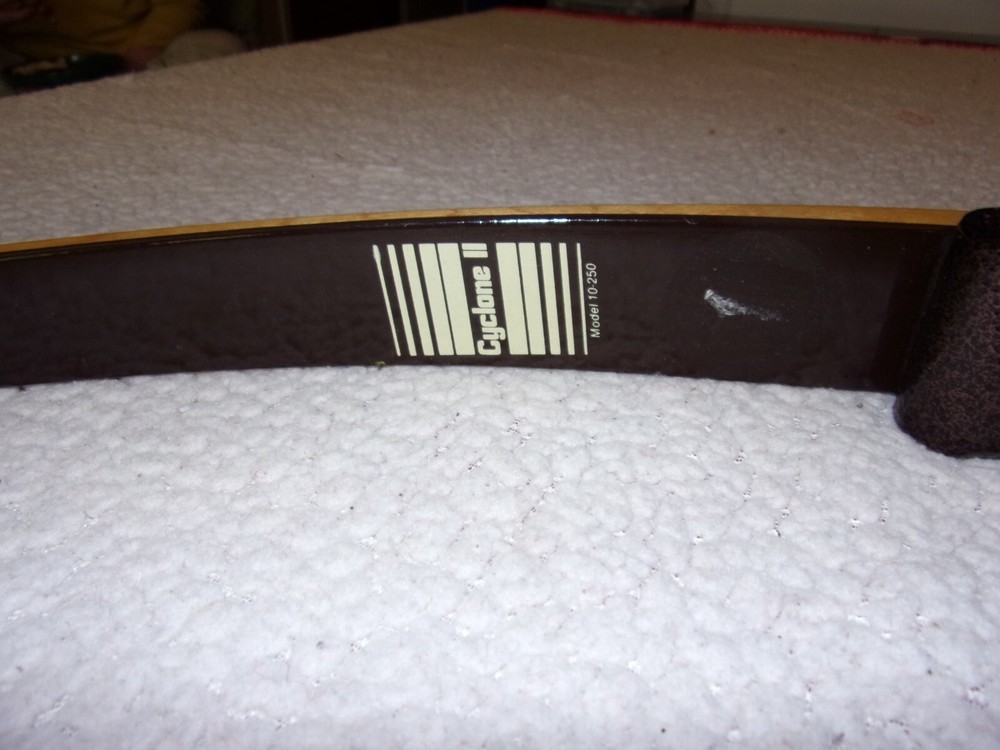 Vintage Proline Cyclone II Compound Bow