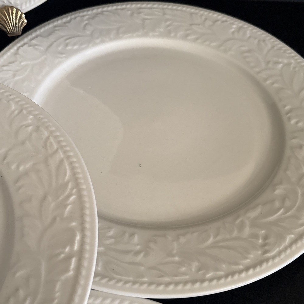 SANGO STONEWARE GARLAND 8837 EMBOSSSED LEAF PATTERN WHITE 6 DINNER PLATES 10.5"