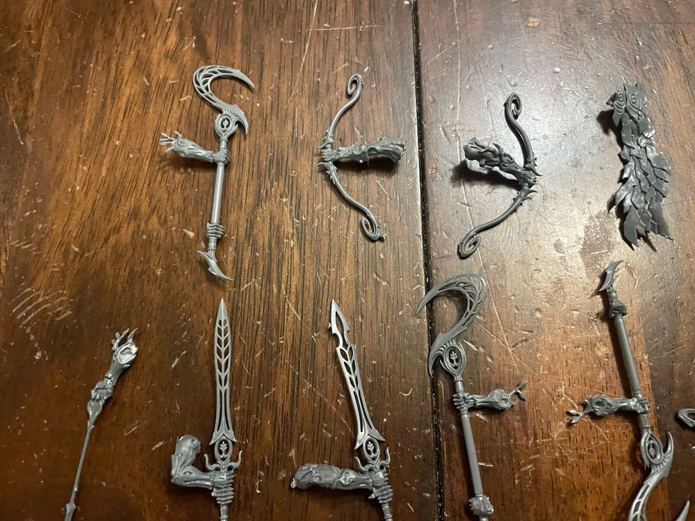 Sylvaneth - Kurnoth Hunters - Greatswords Arms Shoulders + Bits. S2￼