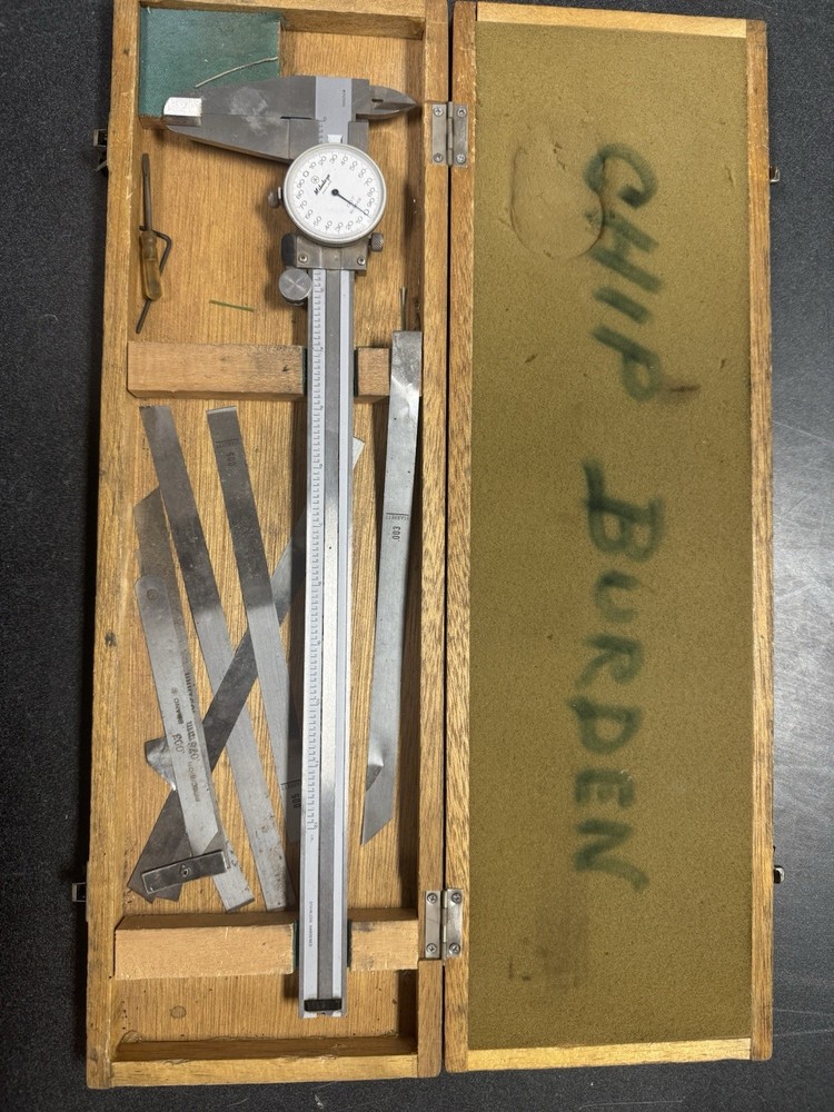 Mitutoyo Dial Caliper In Box 505-628