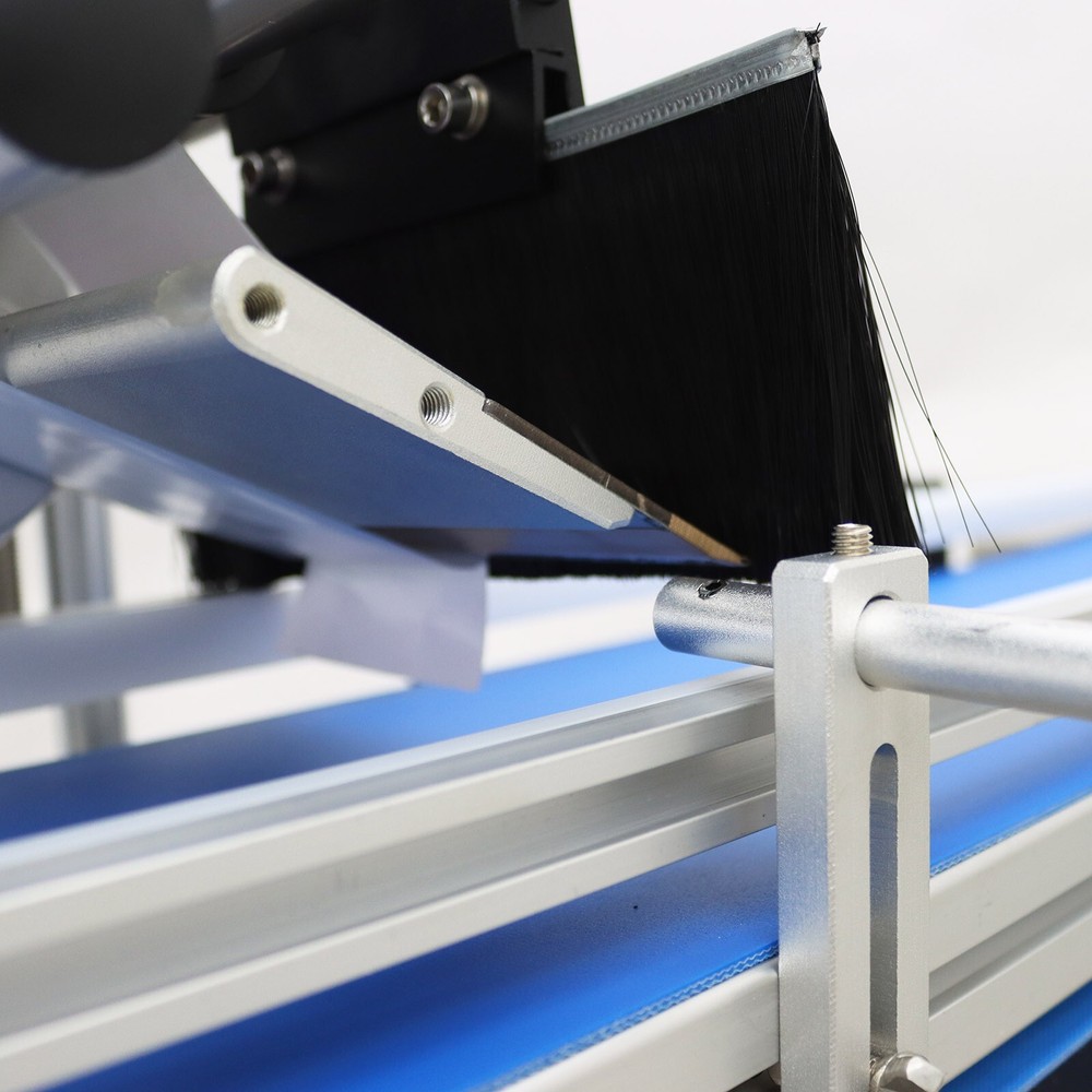 Auto Conveyor Table Flat Box Labeling Machine Label Applier Machine 25-50pcs/min