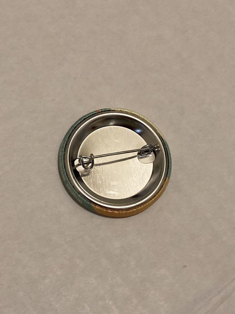 SDCC 2022 Hallmark Keepsake RAZOR CREST PIN