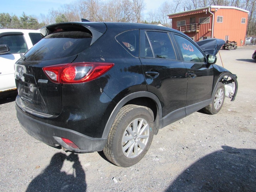 CX-5 2016 Glove Box 1030390