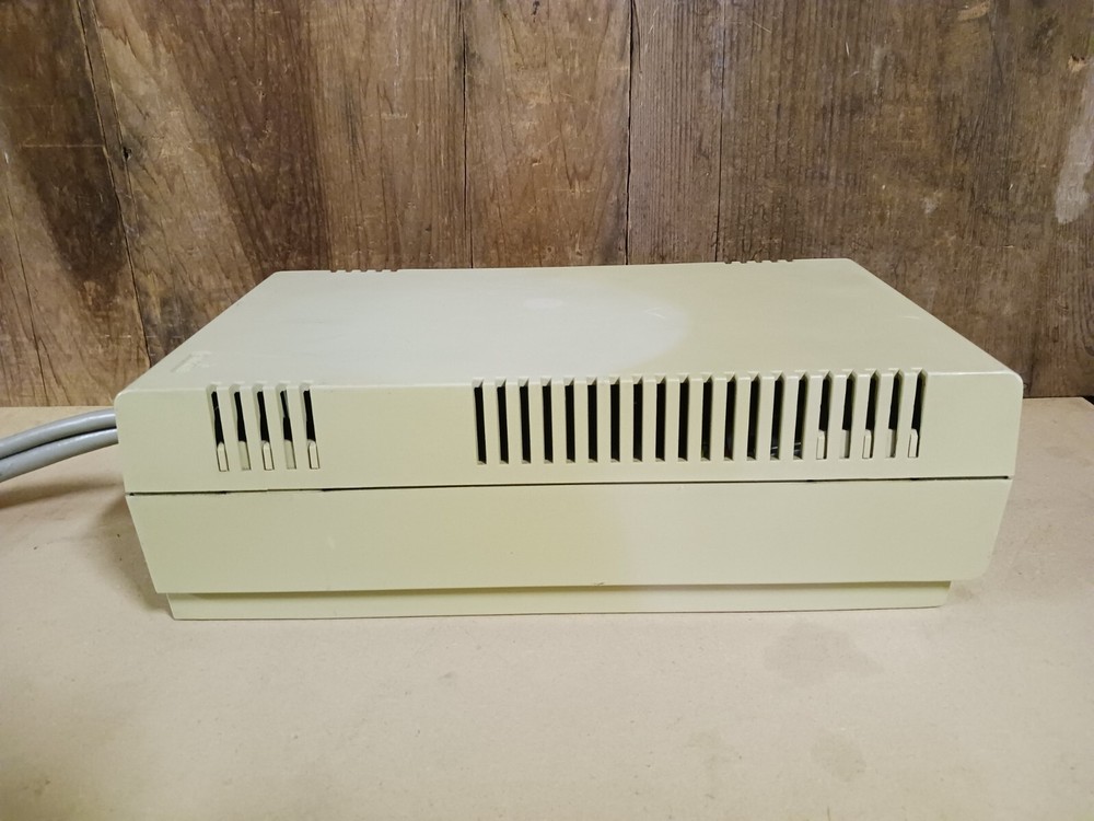 Wang Office Assistant, 80186-based, 512K Memory, (2) 5.25" Floppy Disk Drive