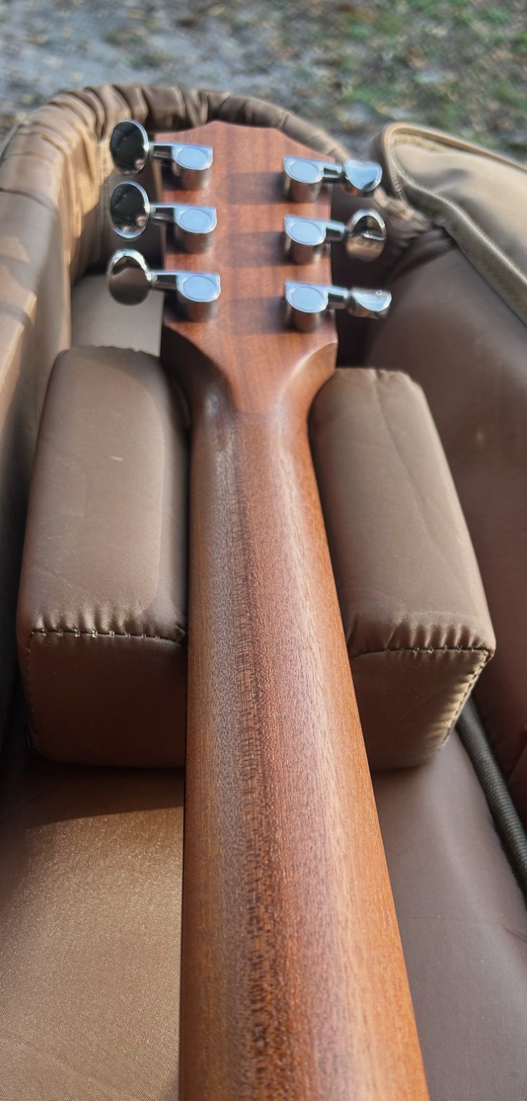 Taylor GS Mini-e Sitka Spruce-Rosewood Plus Acoustic-Electric Guitar Natural