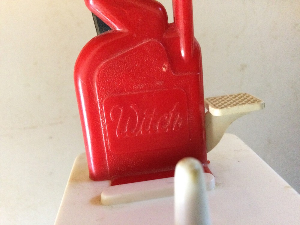 Witch needle threader from west Germany used
