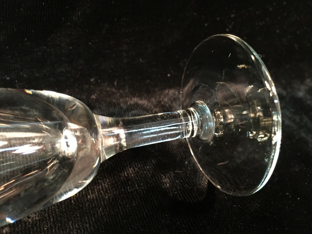 2 Different Sets of 4 Cordial Glassware