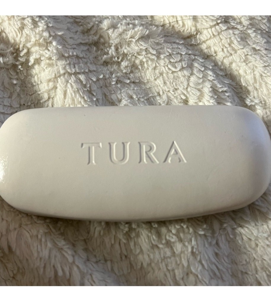Tura glasses