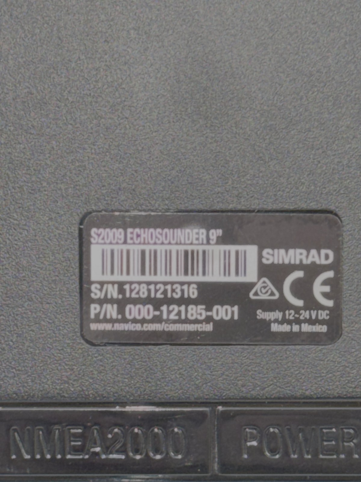 Nice SIMRAD S2009 9" Portrait Commercial Fishfinder