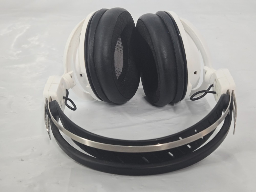 Audio-Technica High-Fidelity Closed-Back Wired Gaming Headset - Missing Cables