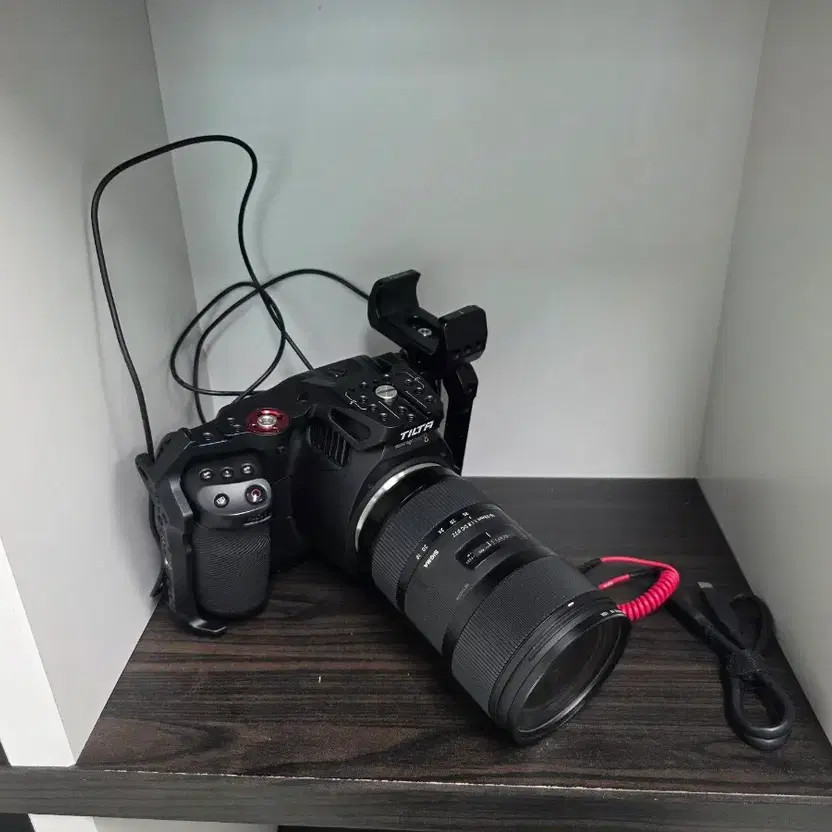 Blackmagic BMPCC 6K PRO Professional Video Camera Kit