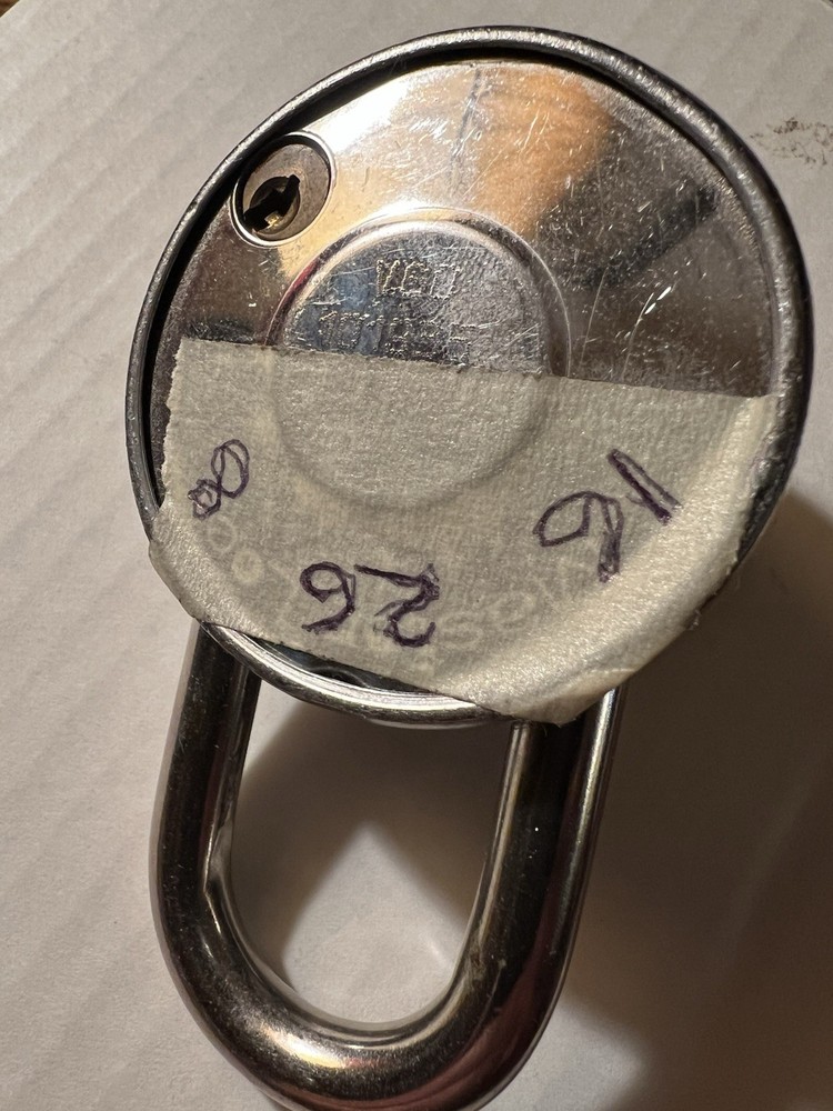 MASTER LOCK 3 Digit V60 Combination Padlocks PLEASE READ Description Fully