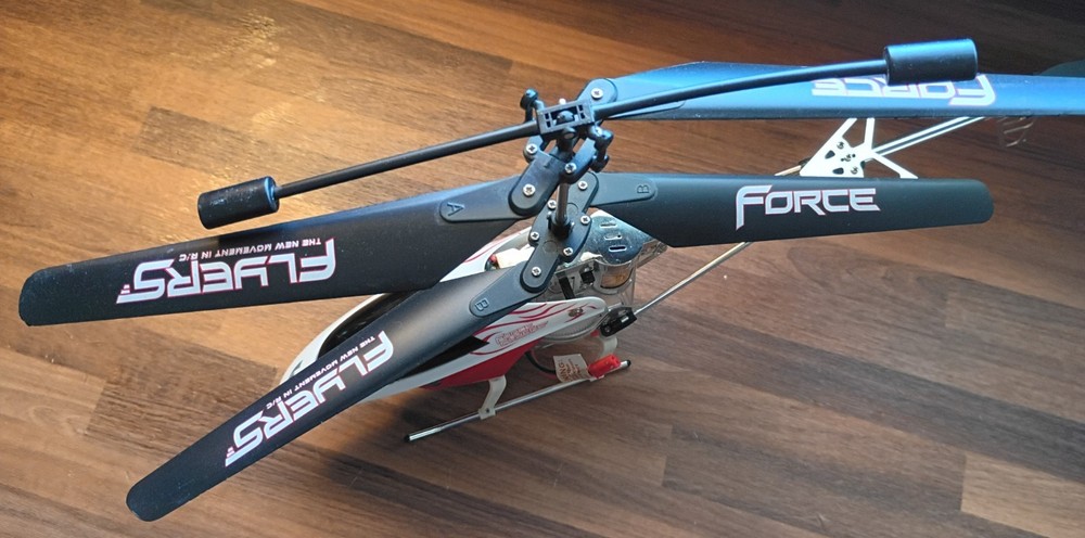 Force Flyers 90102 Hawk 3.5CH Motion Control Helicopter - RC Helicopter Only