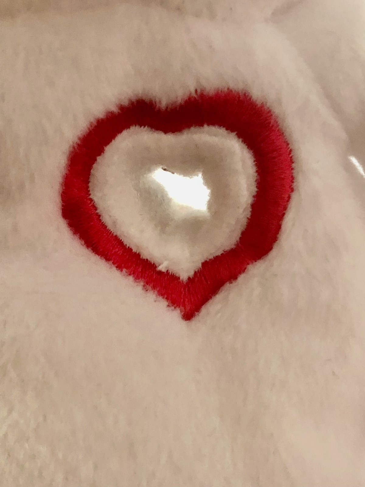 VINTAGE 1999 IDEAL FACTORY MEANIES VALENTINES WHITE HEARTLESS BEAR PLUSH W/ TAG