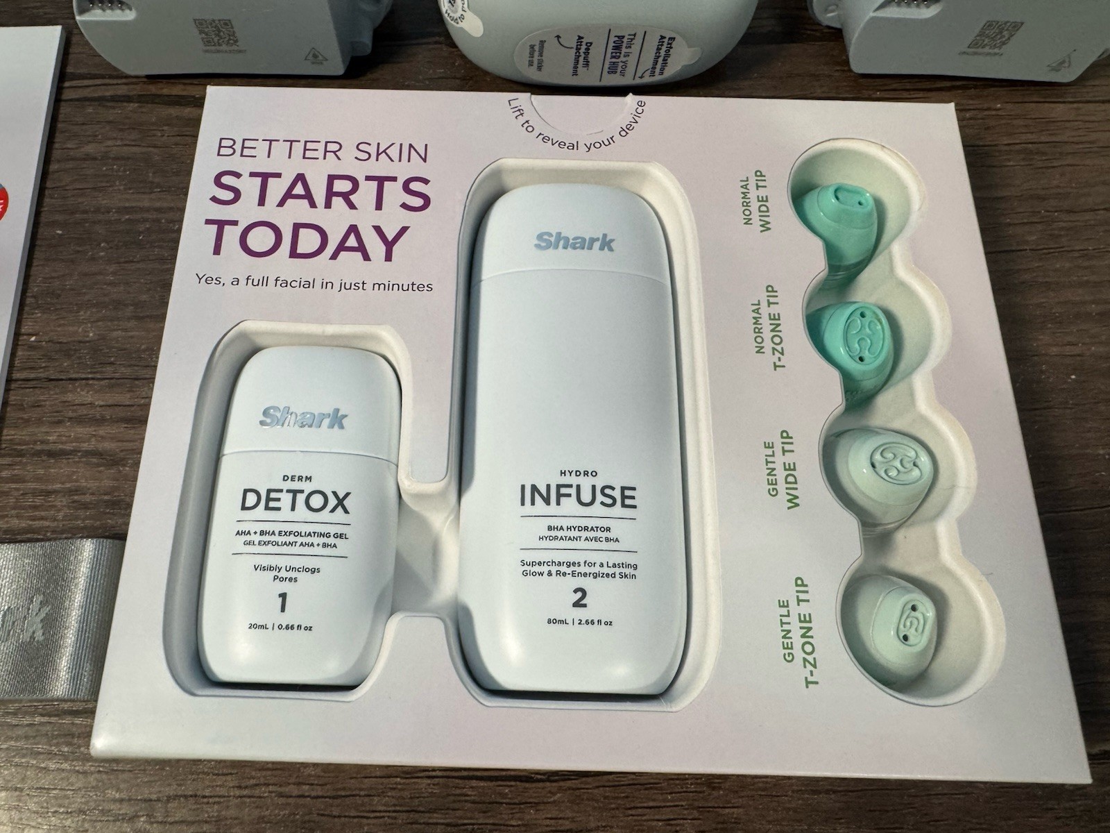 Shark Facial Pro Glow Extract, Hydrate & Depuff At Home Radiant Glow OPEN BOX