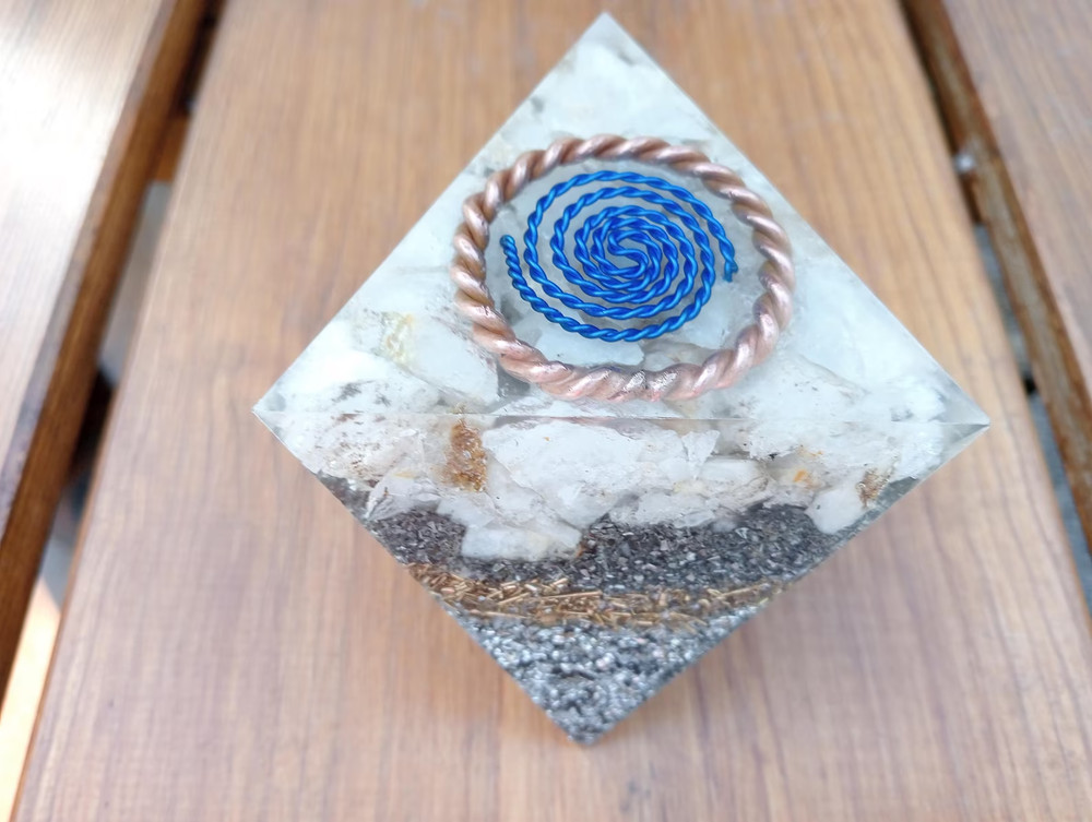 Powerful OCTAHEDRON Orgone pyramid with tensor ring -EMF, pollution, protection.