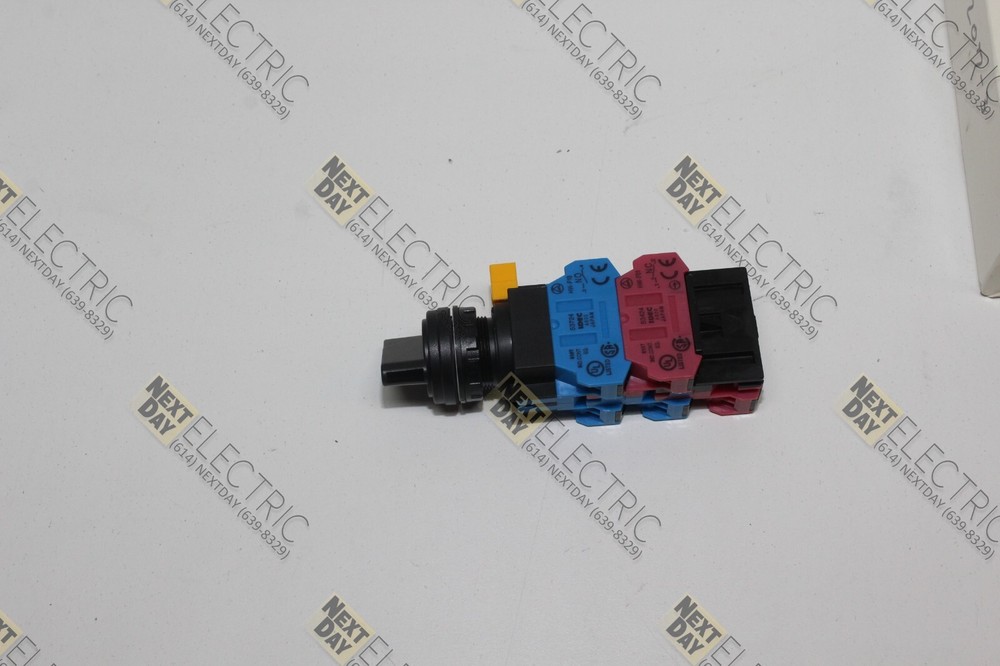 Idec, HW1S-2TF32, Selector Switch 22mm 2 Pos Position
