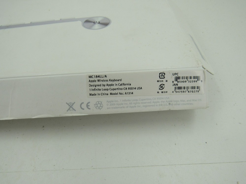 Apple A1314 MC184LL/A Wireless Keyboard